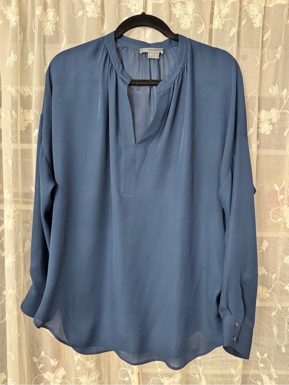 Vince - Lightweight Blue Long-Sleeve V-Neck Blouse